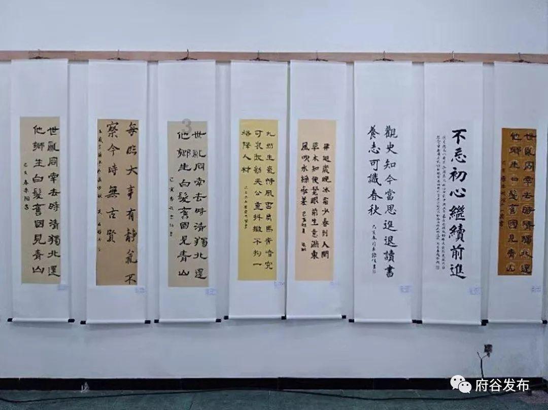 拯救电力塔的泰坦